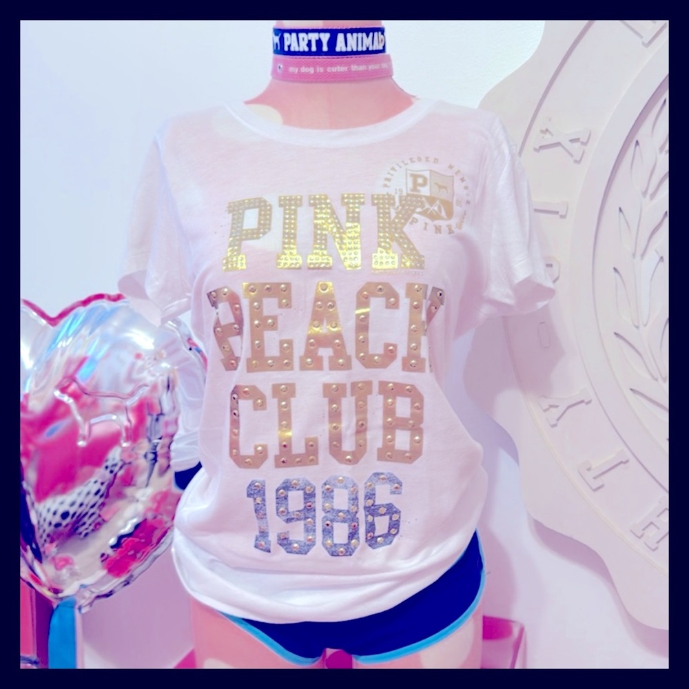 💕ℙ𝕀ℕ𝕂 𝕍𝕊 “PiNK BEACH CLUB 1986” HTF/VINTAGE/RARE Tee✨LIKE NEW✨💕 - Picture 4 of 9